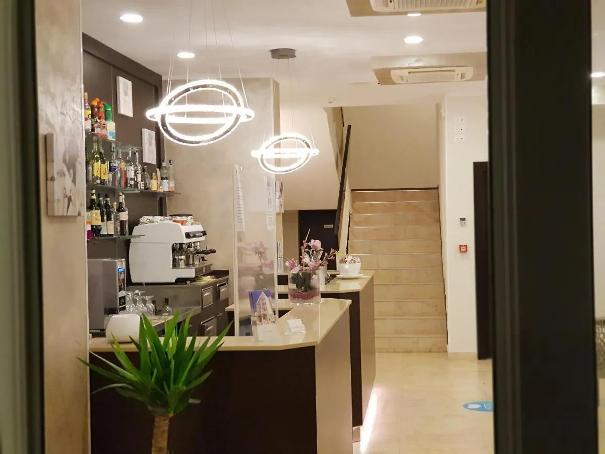 Hotel Diamante チェゼナーティコ